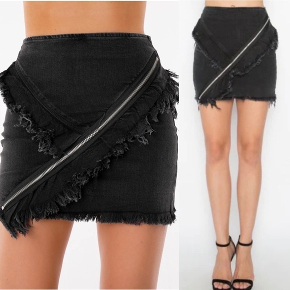 ZARA Trafaluc Black Frayed Zipper Denim Mini Skirt - Picture 2 of 16